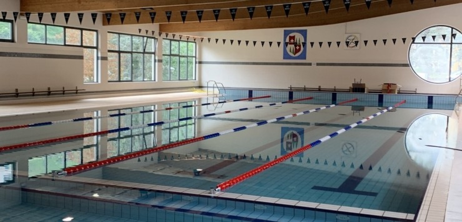 ℹ️ SPORT
Ricordiamo a tutti i residenti che Il Comune di Piazza Brembana è convenzionato con la Piscina Vallare di San Pellegrino Terme - Lombardia Nuoto e quindi tutti i cittadini possono beneficiare delle tariffe scontate. 
Buono sport a tutti. 

Il Sindaco, 
Stefano Ambrosioni