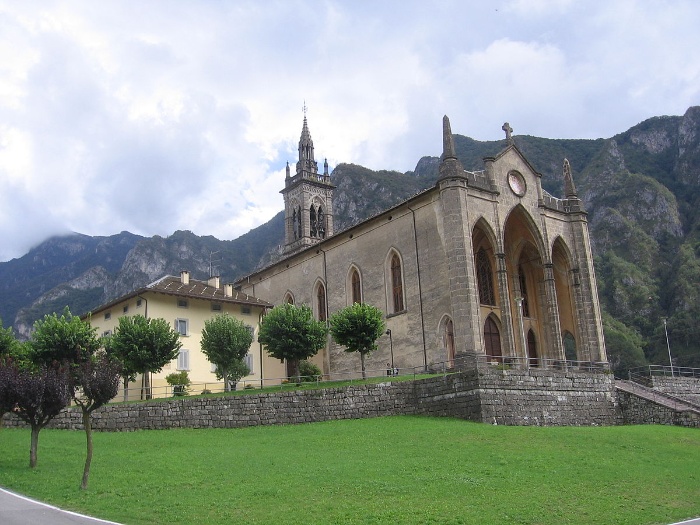Immagine che raffigura Parrocchia di San Martino Oltre la Goggia